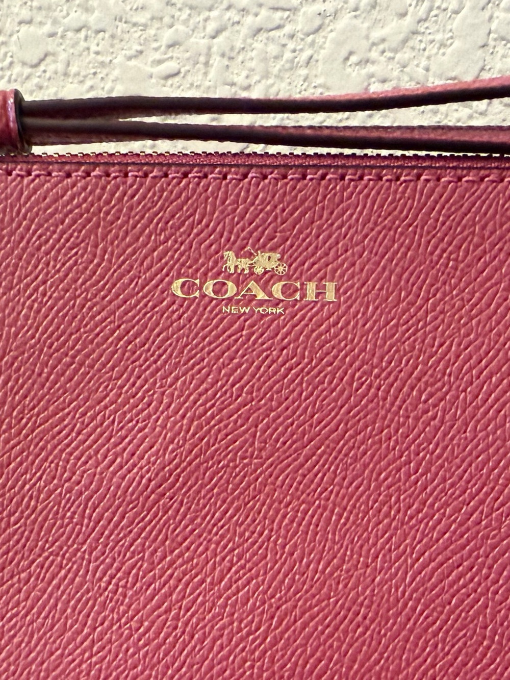 Coach Corner Zip Wristlet Crossgrain Leather in Melon Pink, Gold Hardware, NWOT - Picture 8 of 10